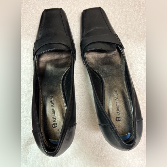 Etienne Aigner Classic Black Leather Loafers, EUC, SZ 7.5 - Picture 1 of 6